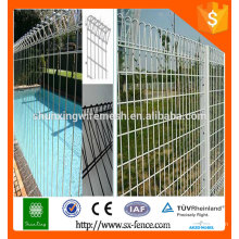 China Supplier galvanized mesh fence/hot dipped galvanized mesh fence/galvanized steel fence